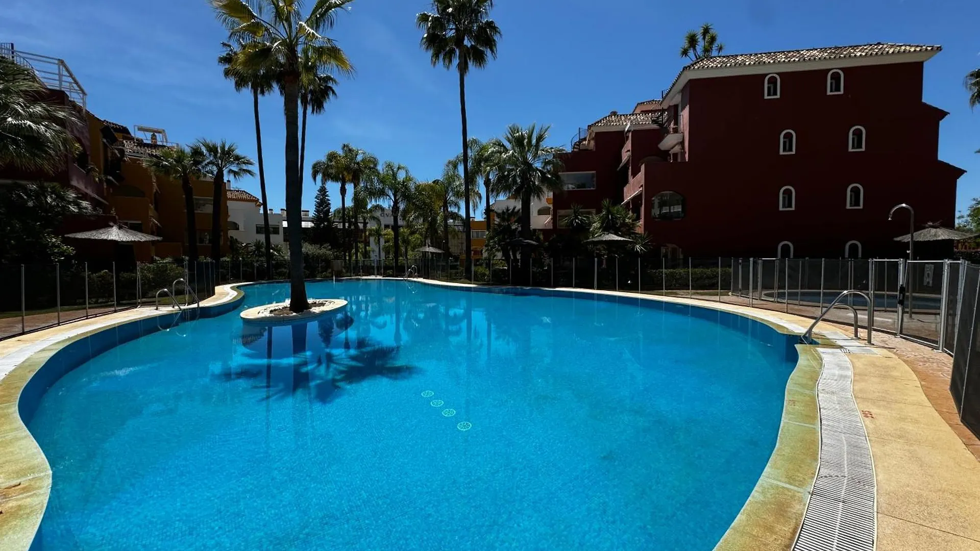 Los Infantados Golden Mile - Eaw Homes contacts